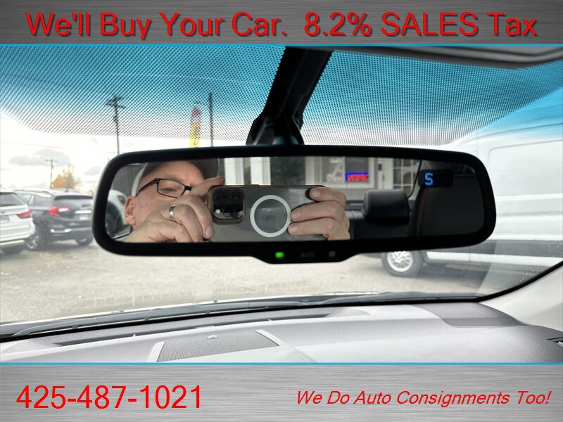 2015 Toyota Camry XSE  TOP MODEL - Photo 20 - Woodinville, WA 98072