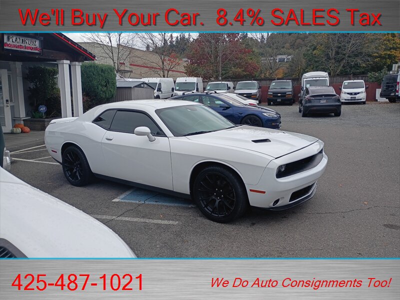 2019 Dodge Challenger SXT  SUPER CLEAN - Photo 3 - Woodinville, WA 98072