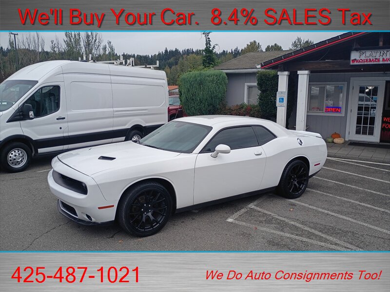 2019 Dodge Challenger SXT  SUPER CLEAN - Photo 1 - Woodinville, WA 98072