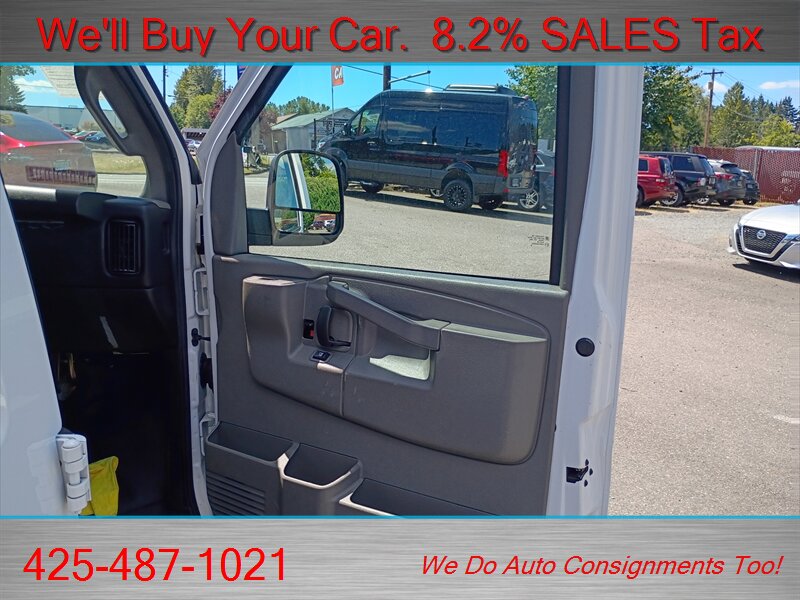 2017 Chevrolet Express 2500 RARE ONE TO HIGH ROOF LOW MILES - Photo 11 - Woodinville, WA 98072