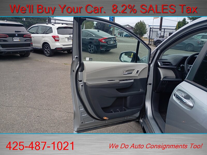 2023 Toyota Sienna Limited 7-Passenger RARE LIMITED AWD HYBRID - Photo 10 - Woodinville, WA 98072