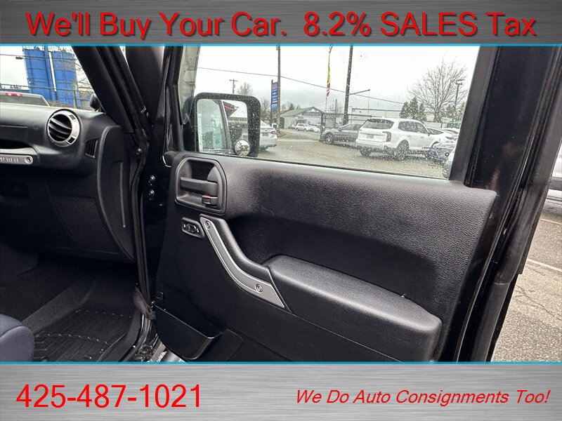 2012 Jeep Wrangler Unlimited Call of Duty MW3   - Photo 26 - Woodinville, WA 98072