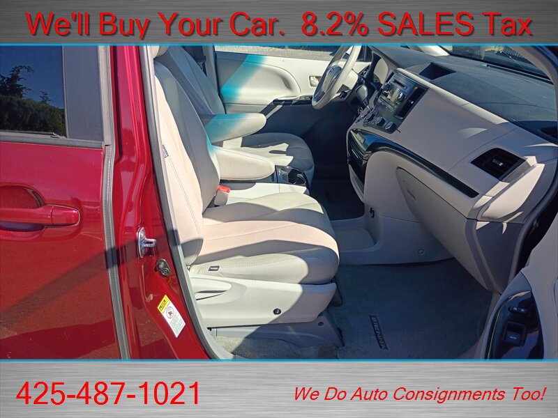 2011 Toyota Sienna LE 8-Passenger RARE 8 PASSENGER - Photo 12 - Woodinville, WA 98072