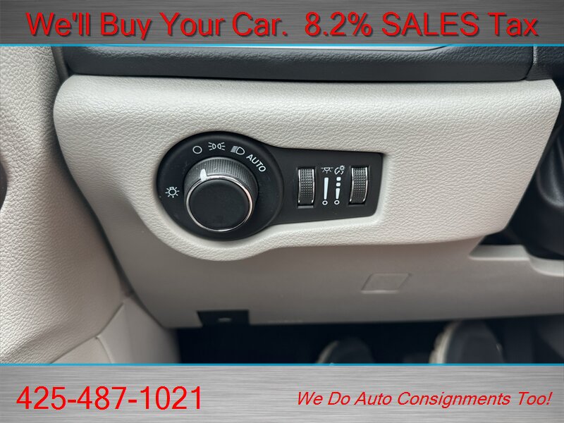 2022 Chrysler Voyager LX - Photo 11 - Woodinville, WA 98072