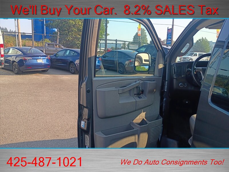 2017 Chevrolet Express LS 2500 passenger van - Photo 10 - Woodinville, WA 98072
