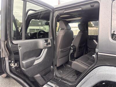 2016 Jeep Wrangler Unlimited Rubicon   - Photo 9 - Essex, MD 21221