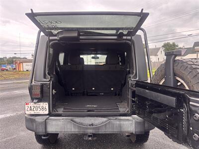 2016 Jeep Wrangler Unlimited Rubicon   - Photo 3 - Essex, MD 21221