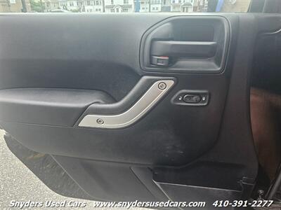 2016 Jeep Wrangler Unlimited Rubicon   - Photo 12 - Essex, MD 21221