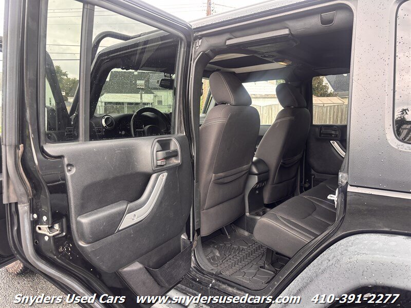 2016 Jeep Wrangler Unlimited Rubicon - Photo 10