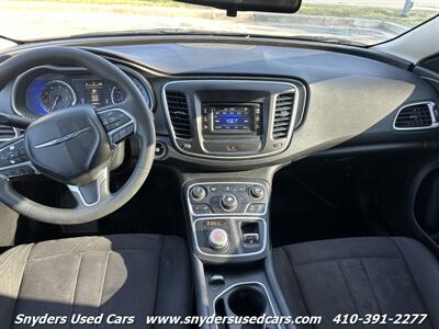 2015 Chrysler 200 Limited   - Photo 21 - Essex, MD 21221