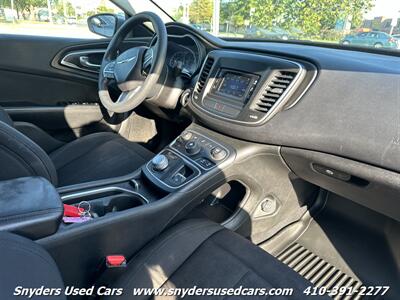 2015 Chrysler 200 Limited   - Photo 14 - Essex, MD 21221