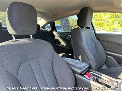 2015 Chrysler 200 Limited   - Photo 15 - Essex, MD 21221