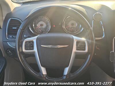 2015 Chrysler Town & Country Touring   - Photo 27 - Essex, MD 21221