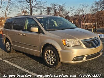 2015 Chrysler Town & Country Touring   - Photo 7 - Essex, MD 21221