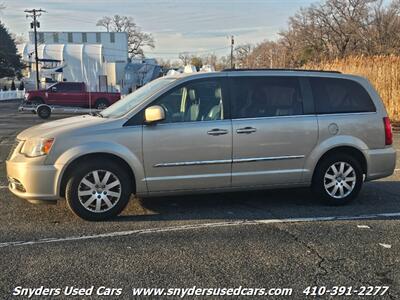 2015 Chrysler Town & Country Touring   - Photo 2 - Essex, MD 21221