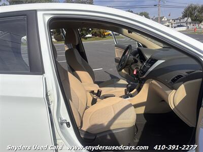 2012 Hyundai ACCENT GLS - Photo 17 - Essex, MD 21221