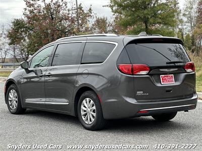 2018 Chrysler Pacifica Touring L Plus   - Photo 3 - Essex, MD 21221