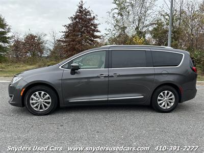 2018 Chrysler Pacifica Touring L Plus   - Photo 2 - Essex, MD 21221