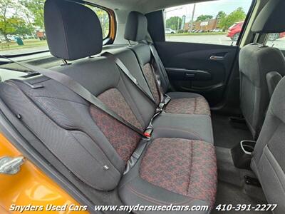 2017 Chevrolet Sonic LT Manual   - Photo 15 - Essex, MD 21221