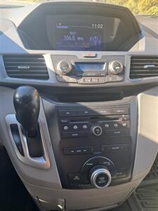 2012 Honda Odyssey EX   - Photo 5 - Essex, MD 21221