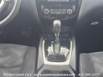 2015 Nissan Rogue SV   - Photo 25 - Essex, MD 21221