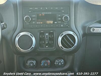 2016 Jeep Wrangler Unlimited Sahara   - Photo 19 - Essex, MD 21221
