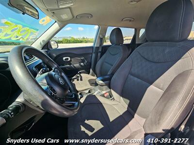 2016 Kia Soul   - Photo 8 - Essex, MD 21221