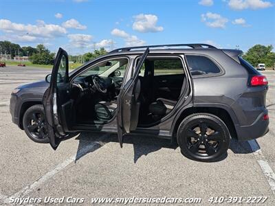 2017 Jeep Cherokee Sport Altitude   - Photo 9 - Essex, MD 21221