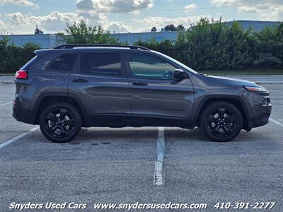 2017 Jeep Cherokee Sport Altitude   - Photo 6 - Essex, MD 21221