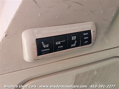 2014 Chrysler Town and Country Limited - Photo 18 - Essex, MD 21221