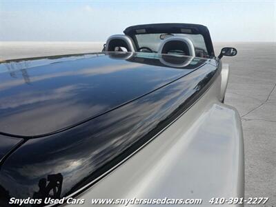 2004 Chevrolet SSR LS   - Photo 8 - Essex, MD 21221