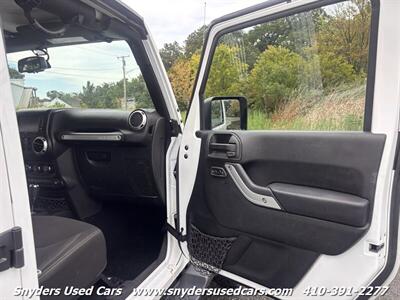 2017 Jeep Wrangler Unlimited Sahara   - Photo 14 - Essex, MD 21221