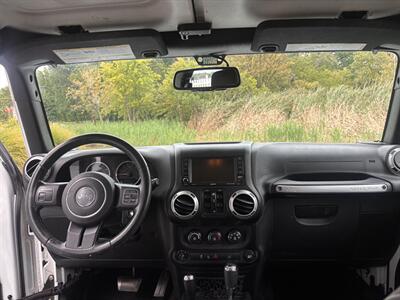 2017 Jeep Wrangler Unlimited Sahara - Photo 16 - Essex, MD 21221