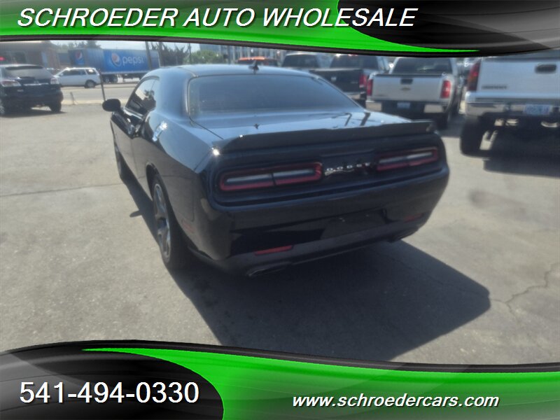 2015 Dodge Challenger R/T - Photo 5 - Medford, OR 97501
