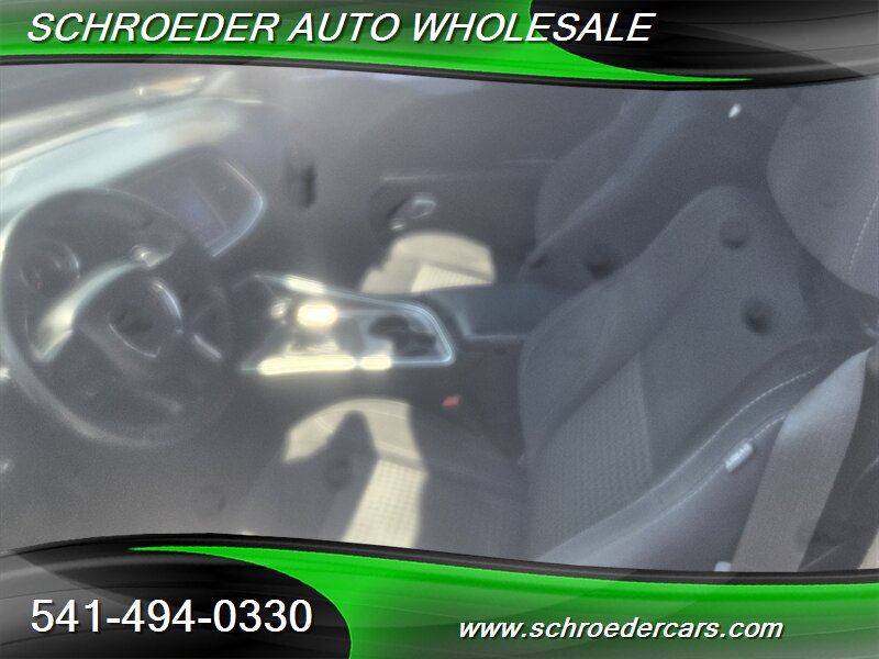 2015 Dodge Challenger R/T - Photo 10 - Medford, OR 97501