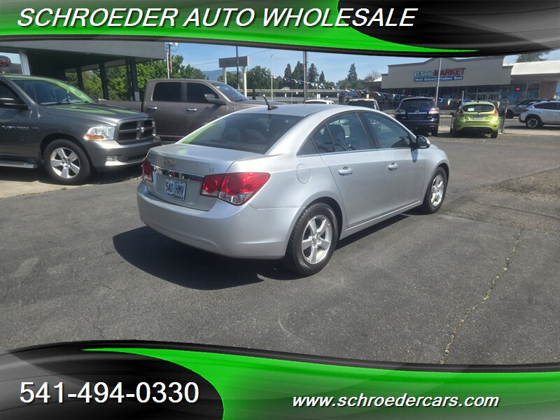 2014 Chevrolet Cruze 1LT Auto - Photo 3 - Medford, OR 97501