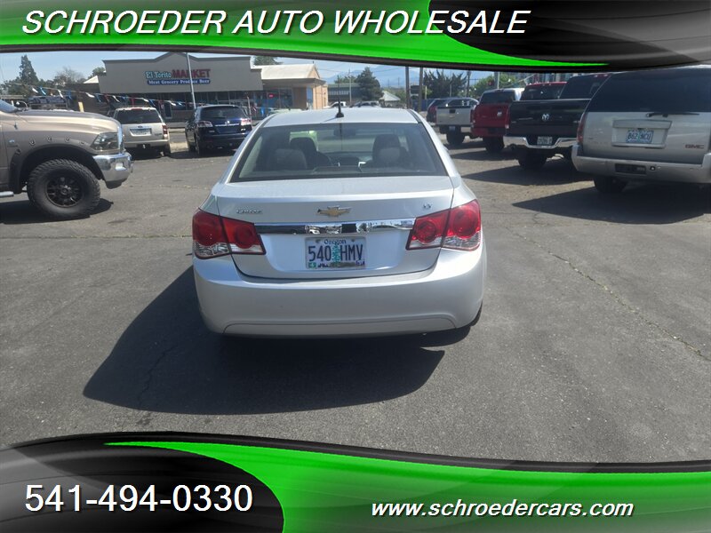 2014 Chevrolet Cruze 1LT Auto - Photo 4 - Medford, OR 97501