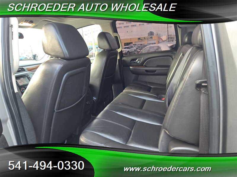 2008 GMC Sierra 3500 SLT - Photo 10 - Medford, OR 97501