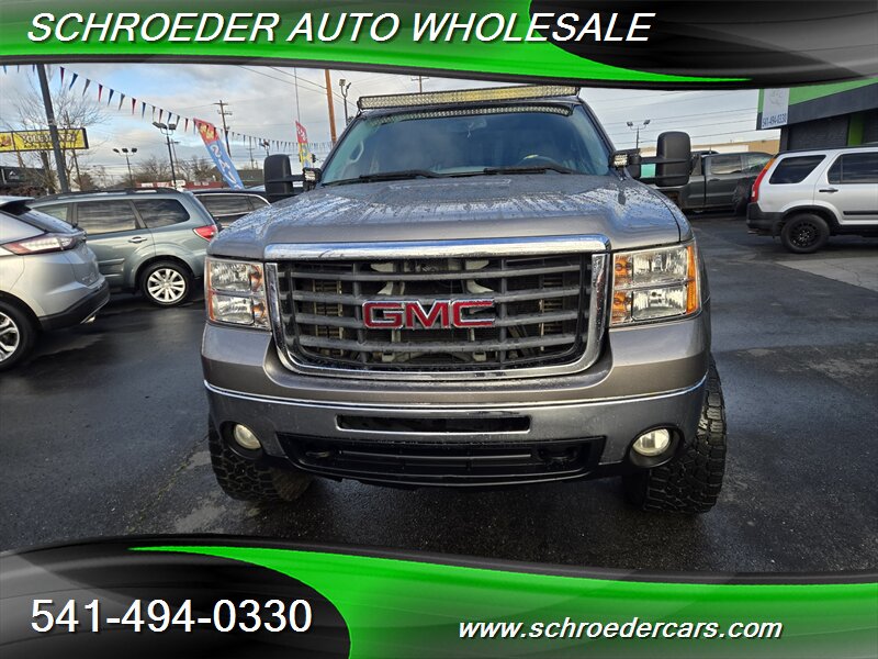 2008 GMC Sierra 3500 SLT - Photo 8 - Medford, OR 97501