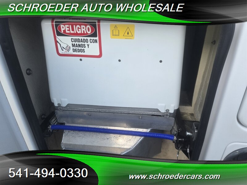 2013 Ford F-350 Super Duty XL - Photo 11 - Medford, OR 97501