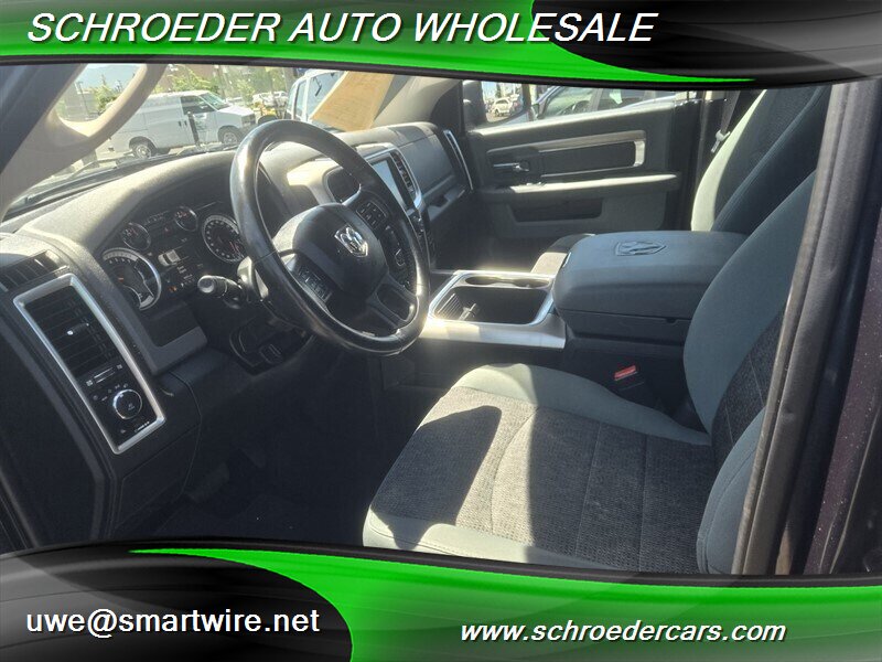 2017 RAM 1500 SLT - Photo 9 - , OR 97527