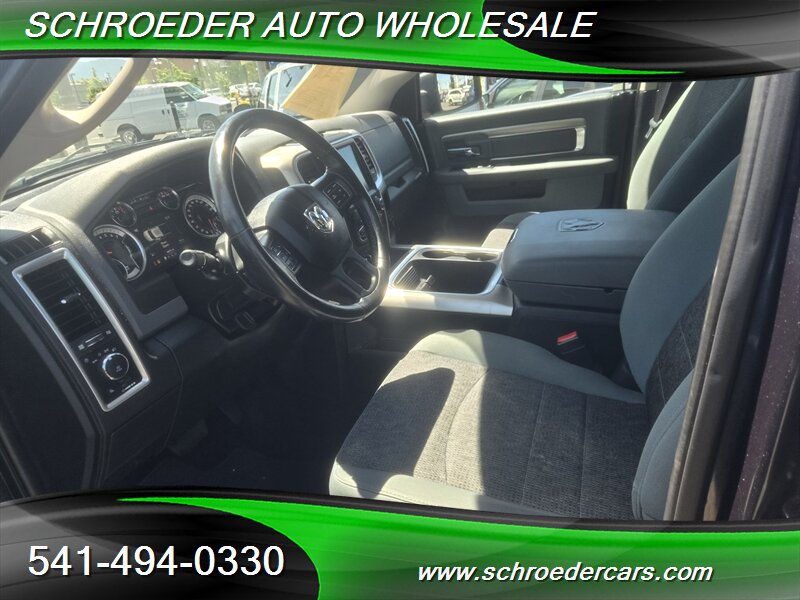 2017 RAM 1500 SLT - Photo 9 - Medford, OR 97501