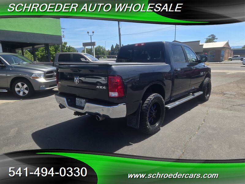 2017 RAM 1500 SLT - Photo 3 - Medford, OR 97501