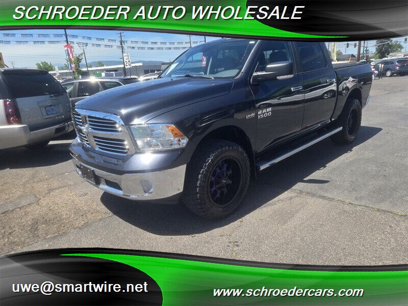 2017 RAM 1500 SLT - Photo 7 - , OR 97527