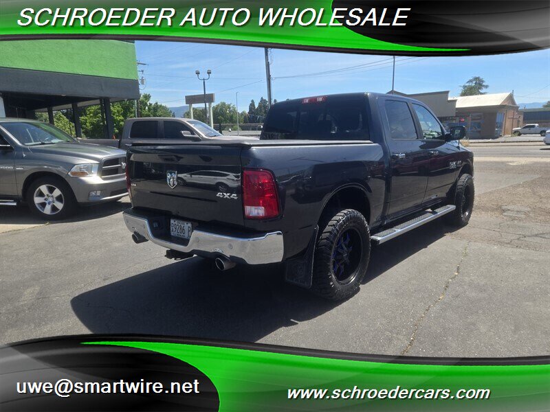 2017 RAM 1500 SLT - Photo 3 - , OR 97527