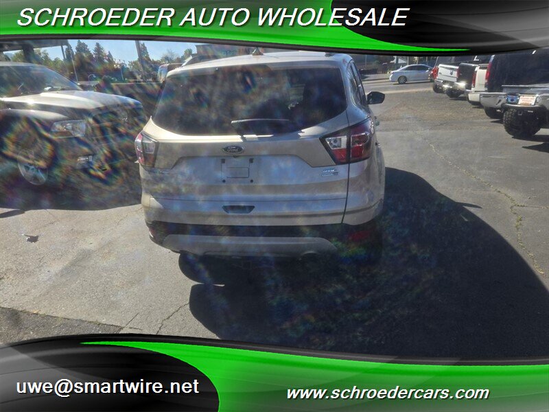 2018 Ford Escape SEL - Photo 4 - , OR 97527