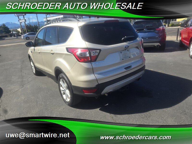 2018 Ford Escape SEL - Photo 5 - , OR 97527