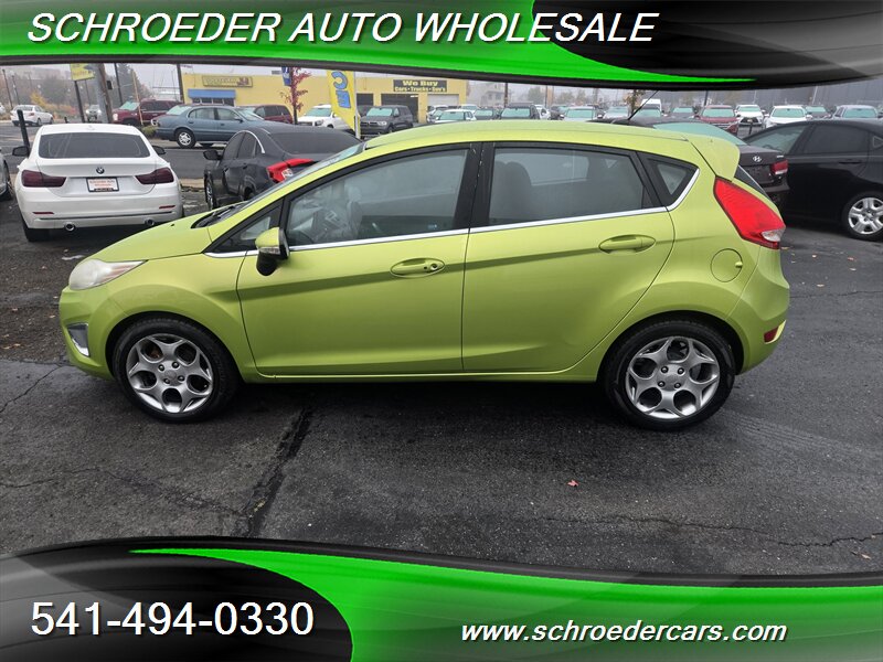 2011 Ford Fiesta SES - Photo 6 - Medford, OR 97501