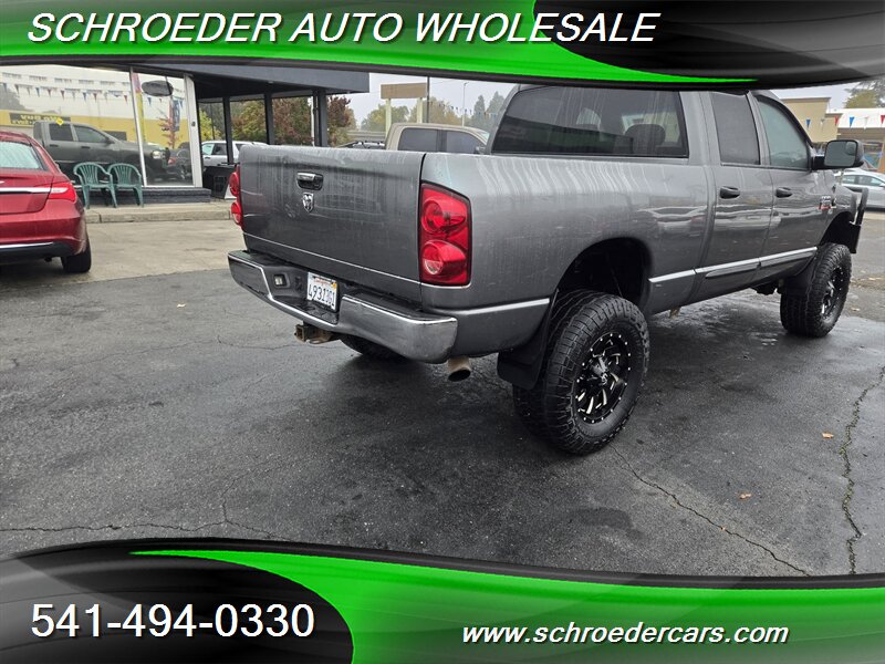 2007 Dodge Ram 2500 SLT - Photo 3 - Medford, OR 97501