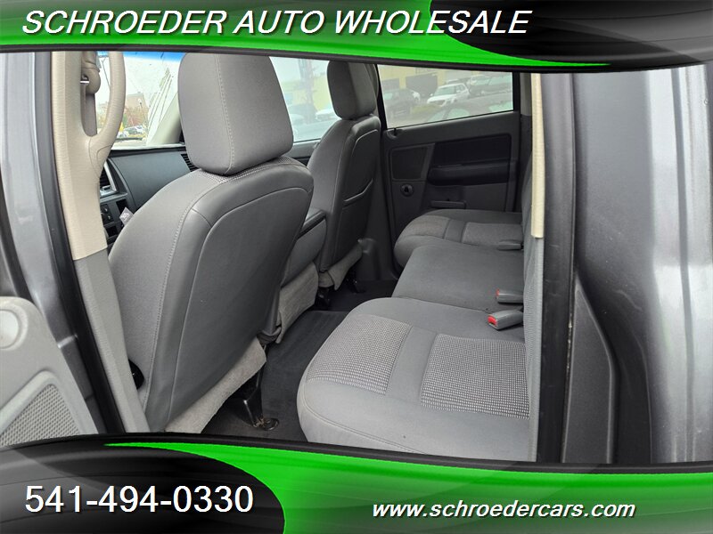 2007 Dodge Ram 2500 SLT - Photo 10 - Medford, OR 97501